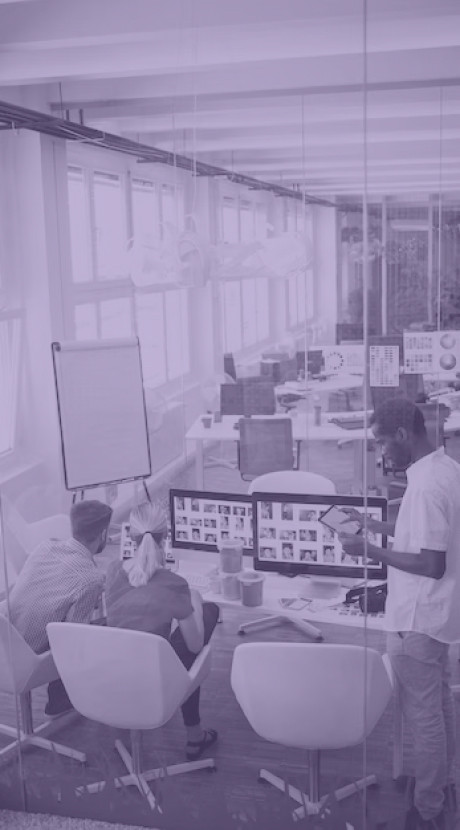 AZ INGATLAN- ÉS AZ INFORMATIKASZEKTOR NŐTT A LEGNAGYOBB ARÁNYBAN